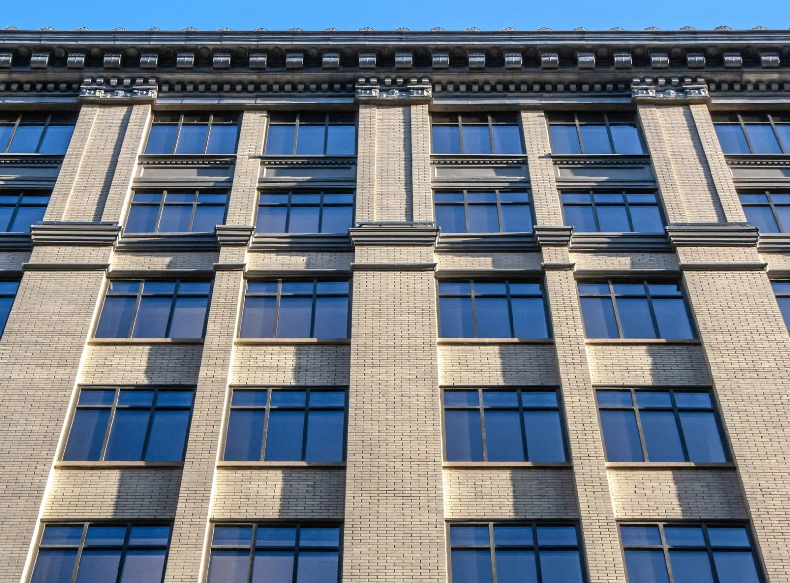85 Richmond Street West