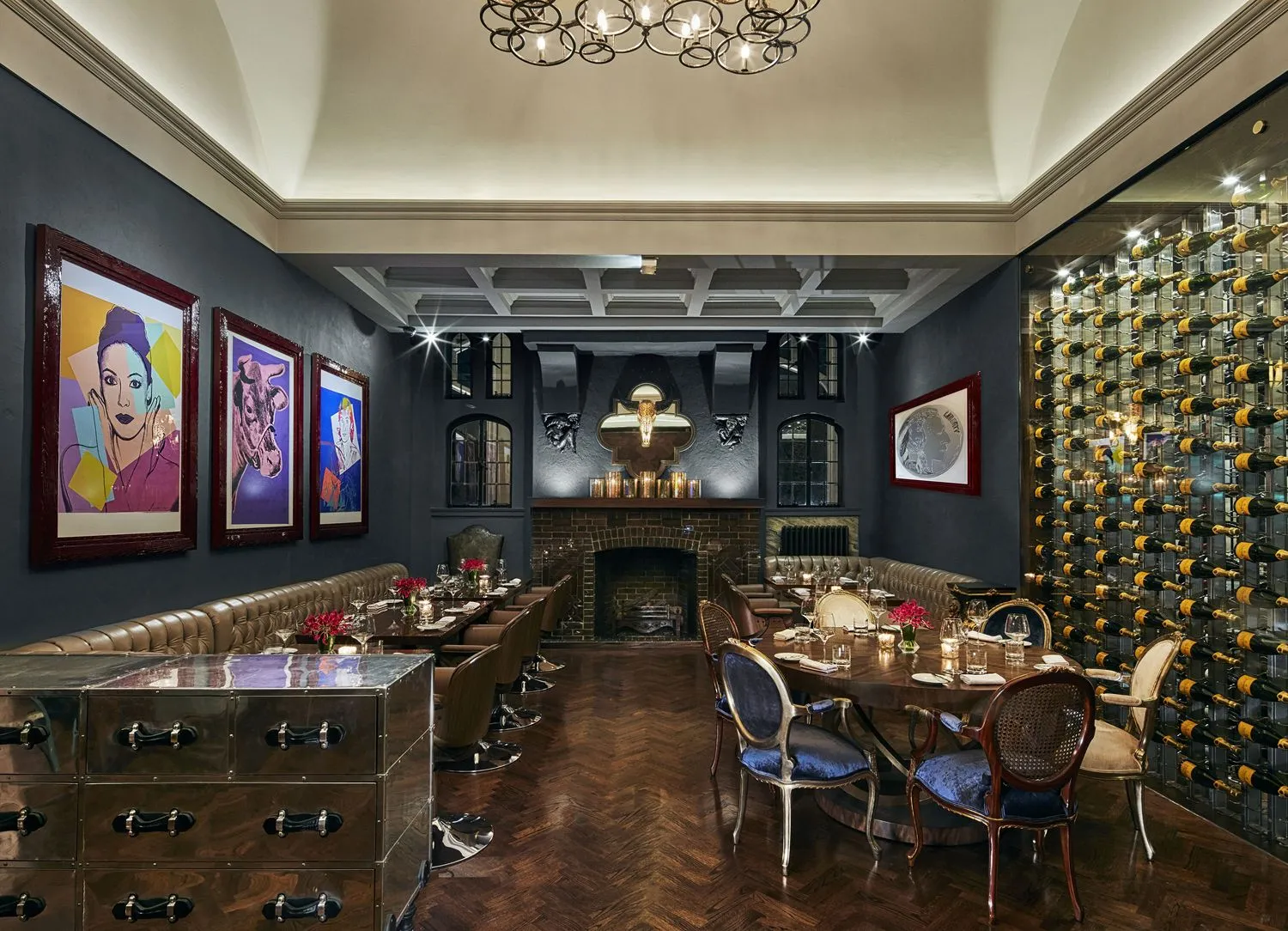 BlueBlood Steakhouse, Casa Loma