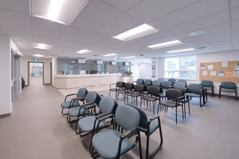 Royal Oaks Health & Wellness Centre +VG Architects